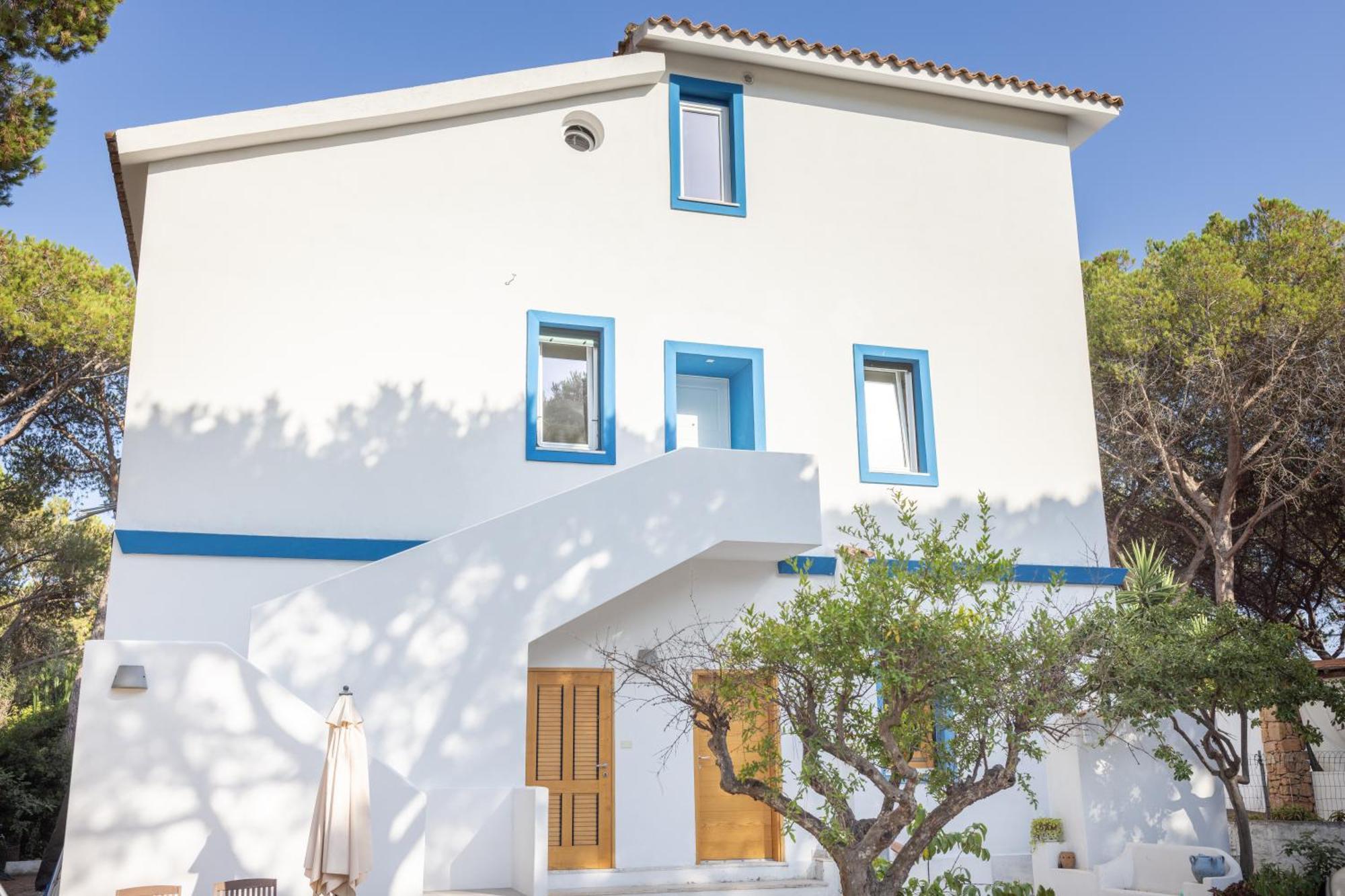 Villa B. Calaliberotto Cala Liberotto Bagian luar foto